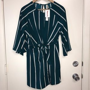 🌴3/$20 NWT True Design Dress with Tie
